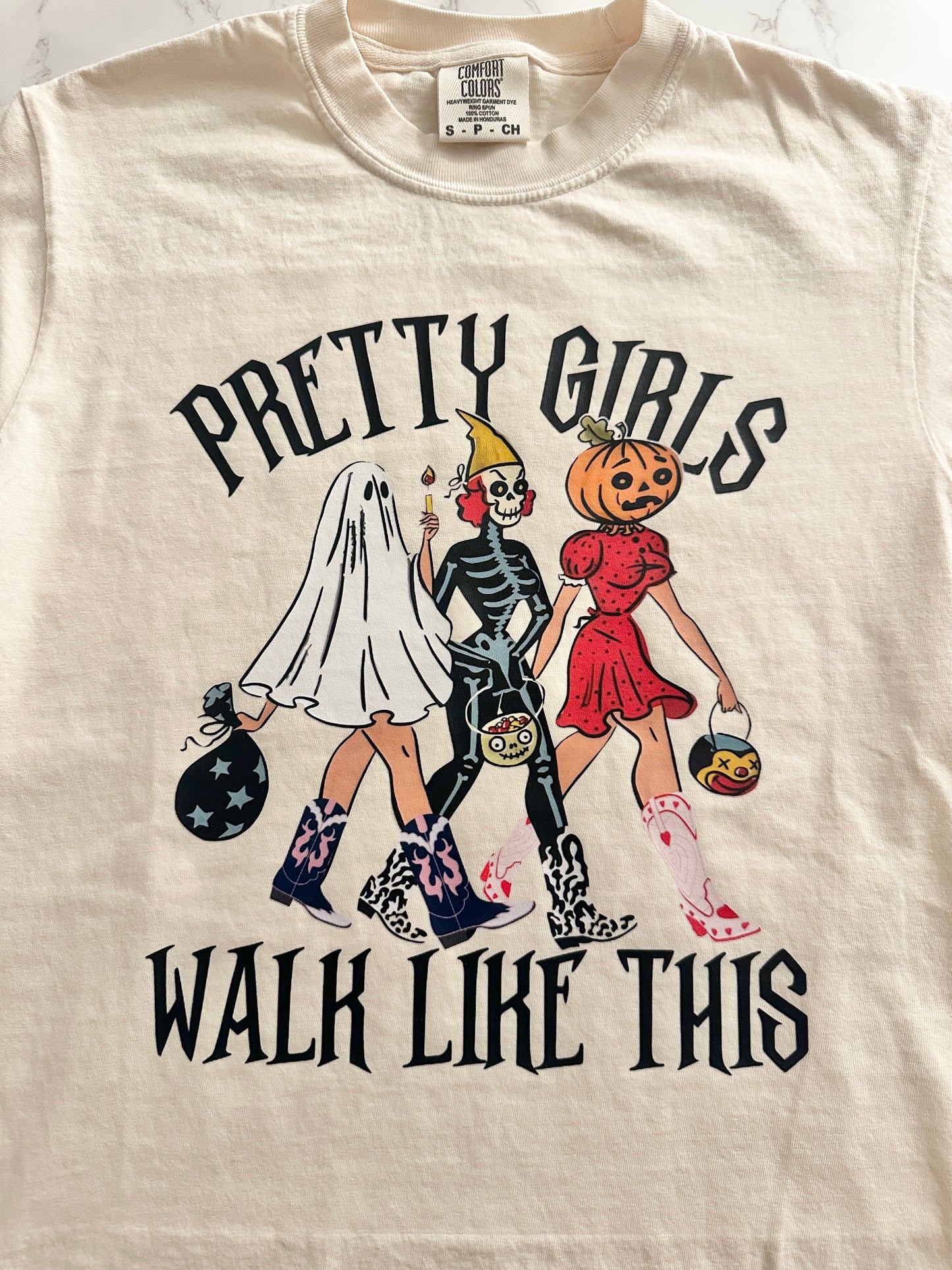 Pretty Girls Walk Like This T-shirt